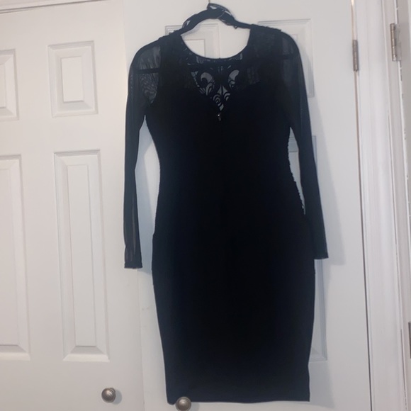 Gorgeous black Bisou Bisou formal dress - Picture 4 of 5